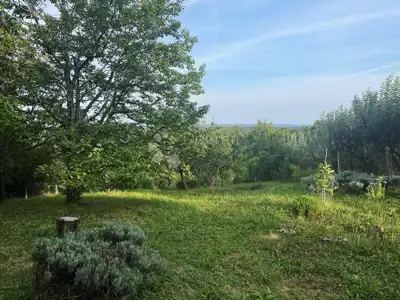 Voćnjak u blizini Samobora sa pravom građenja