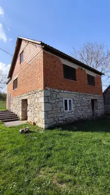 Poljoprivredno imanje u Lici