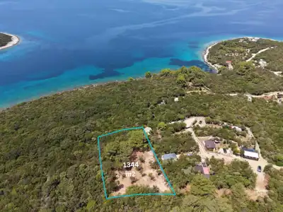 Poljoprivredno zemljište u Malom Lošinju - slika 3